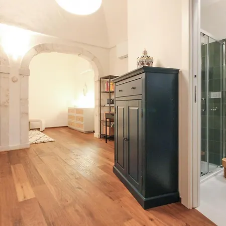 Tea Tree 2 * Castellana Grotte