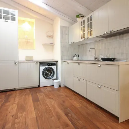 Tea Tree 2 Castellana Grotte